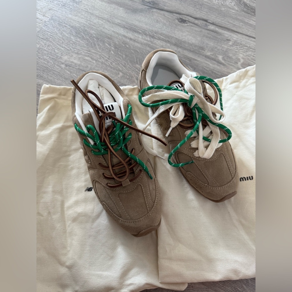 Authentic BN Miu Miu x New Balance 530 SL Leather Sneakers
